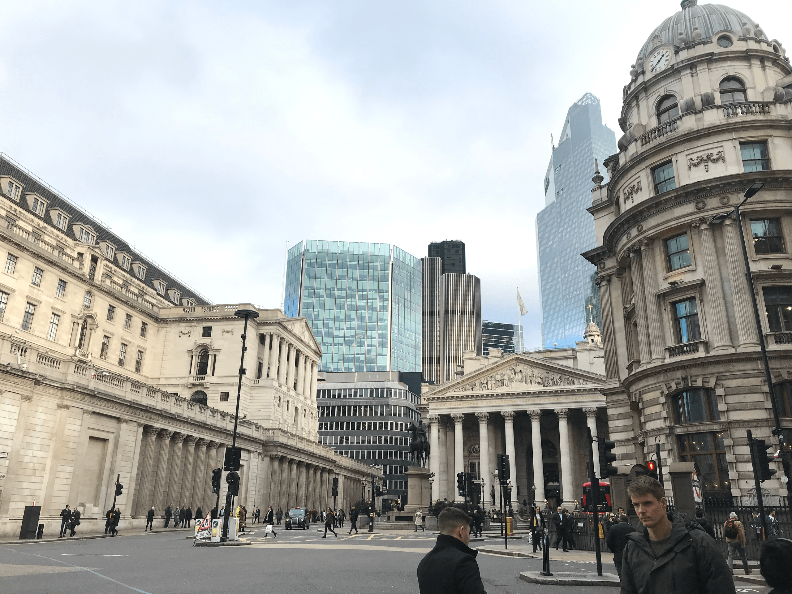 Walking the Flames: Private Great Fire of London Tour for School Groups photo 2