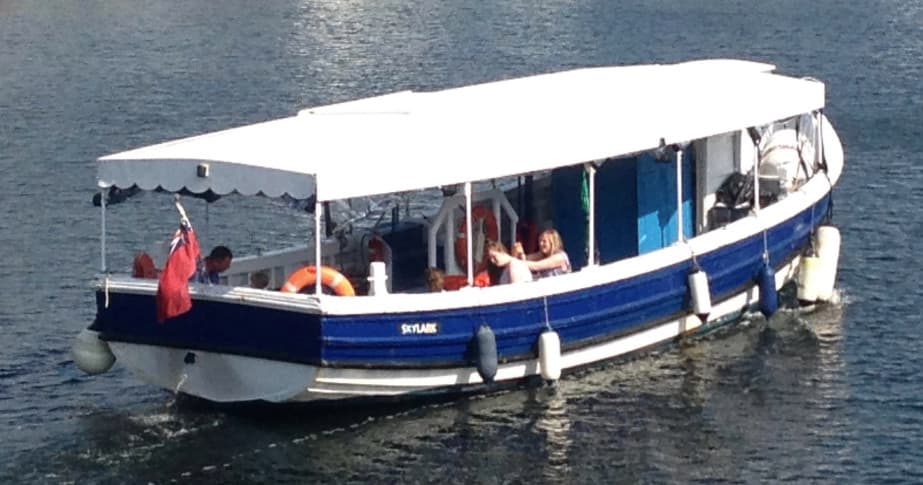 Water-Activities & Boat Charters: Private Cruise on Skylark in Liverpool
