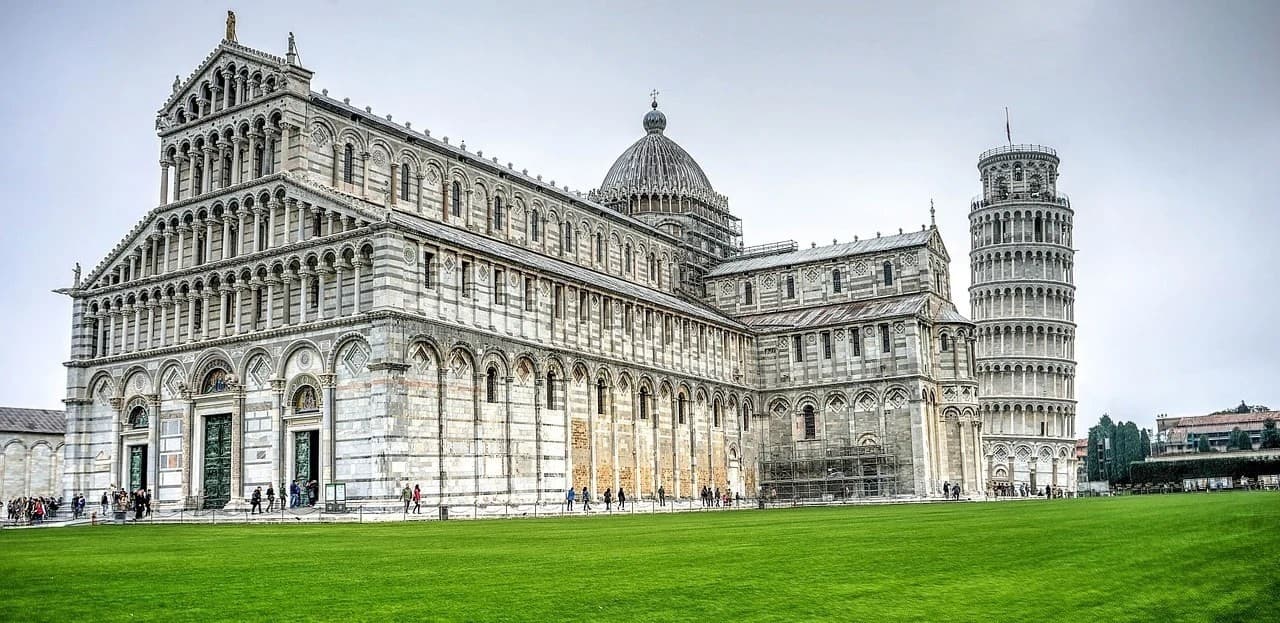 Private NCC Transfer from Florence to Lucca or Pisa — Licensed Vehicles & Fixed Rates