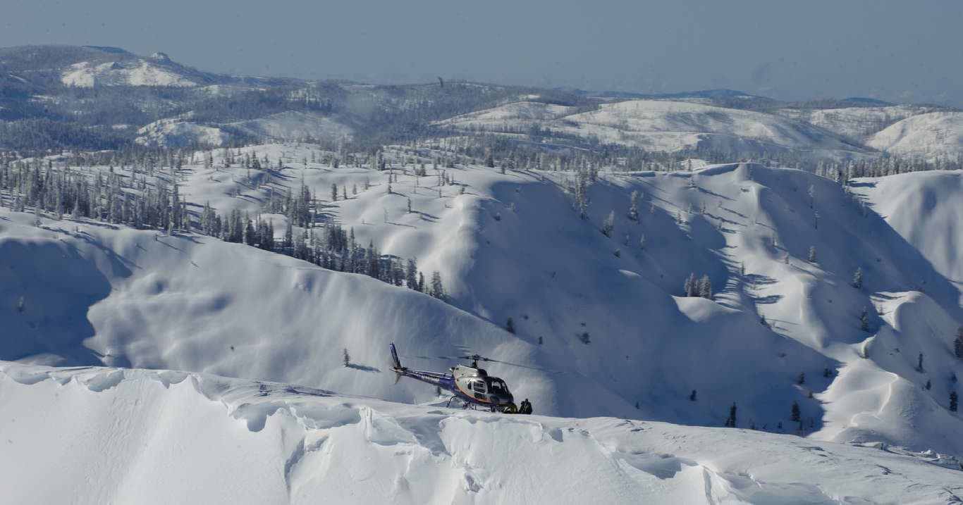 Winter Snowcat Tours & Stargazing near Lake Tahoe