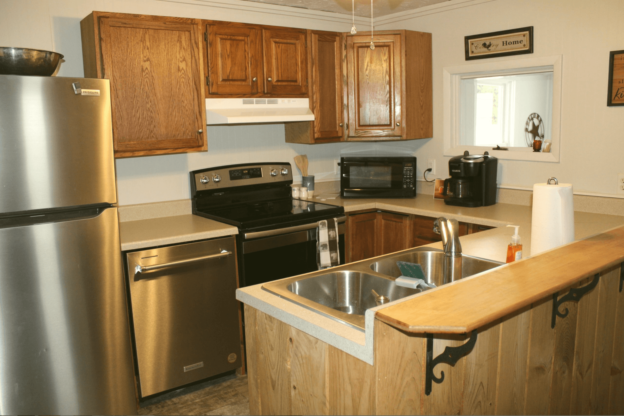 Kaple House: Andover Basecamp for Trail Days, Fireside Evenings, and ATV Weekends photo 3