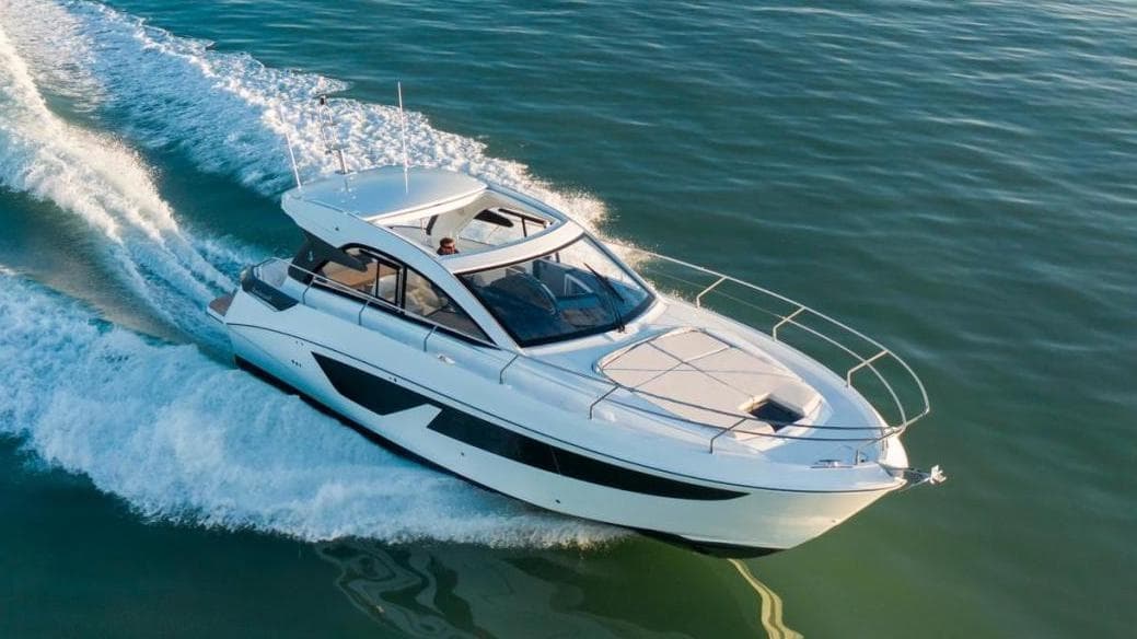 Gran Turismo 40 Luxury Charter in Richmond, California