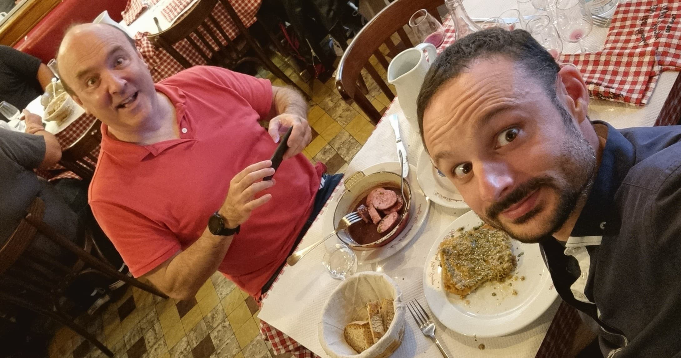 Urban Food & Culture Tour with New Generation Guide in Lyon
