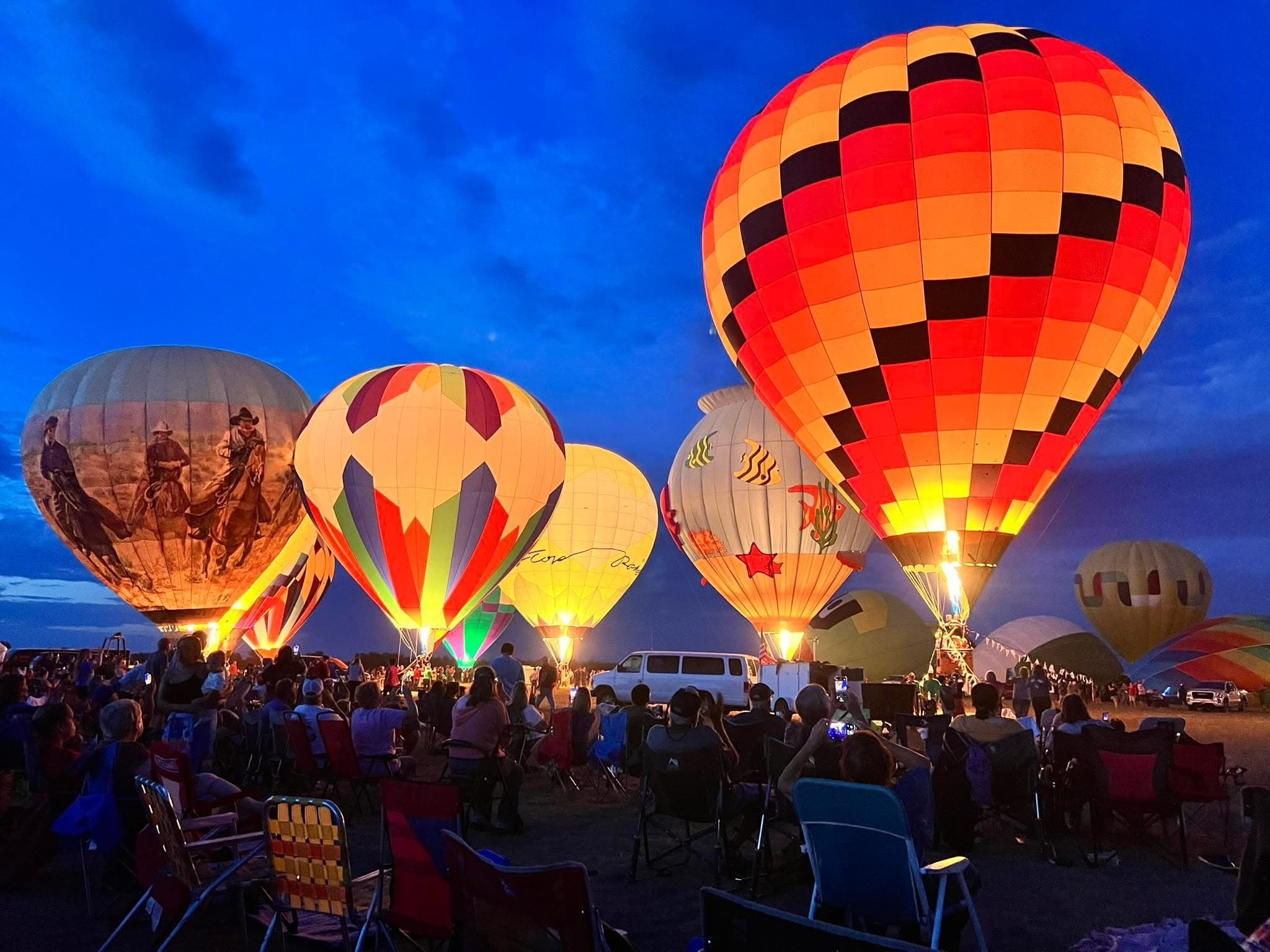 Private Hot Air Balloon Flights Over Brookings: Romantic Sunrise and Anniversary Rides