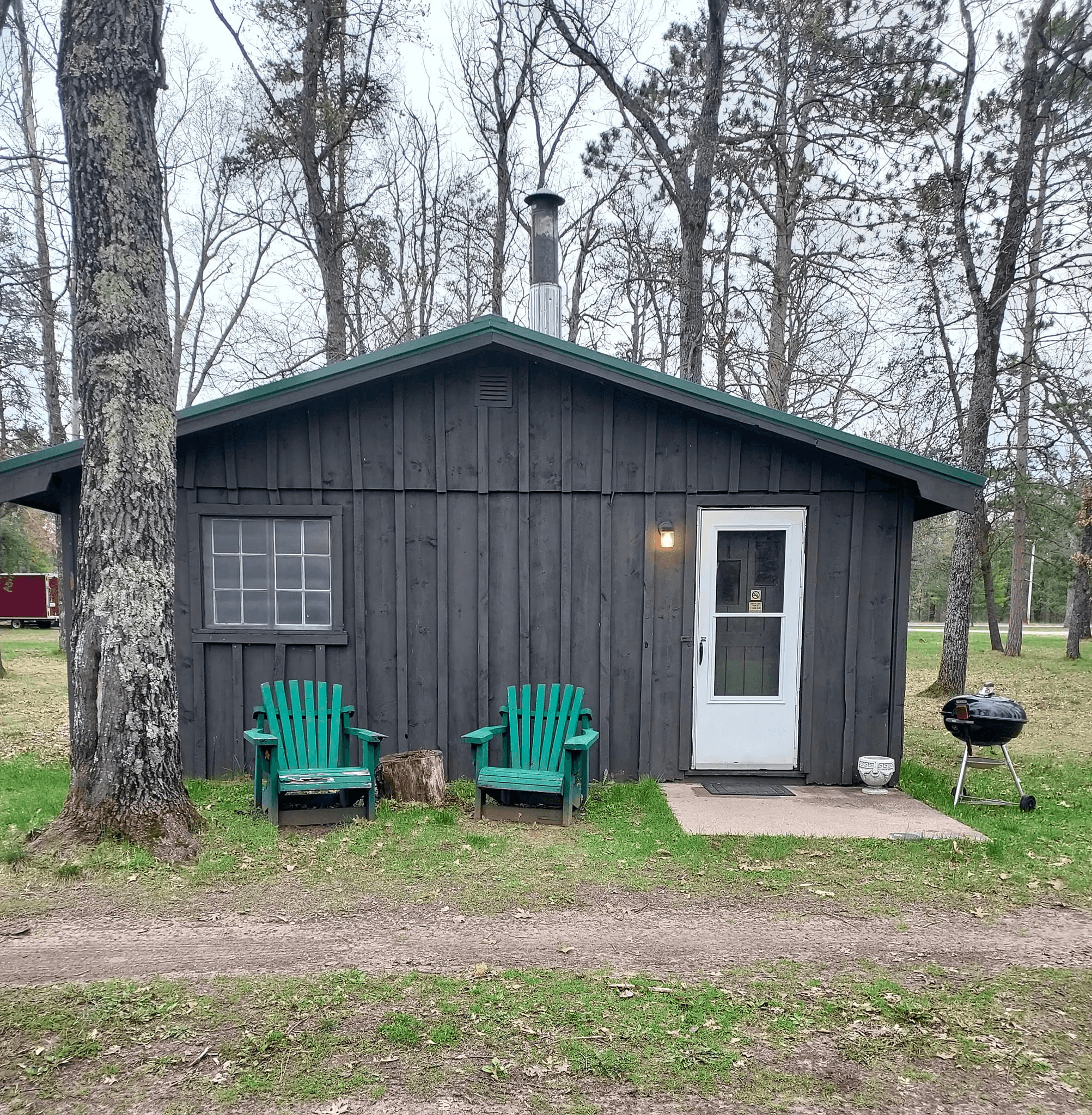 Cozy Cabin Escape at Little Brown Bear Cottage, Michigan