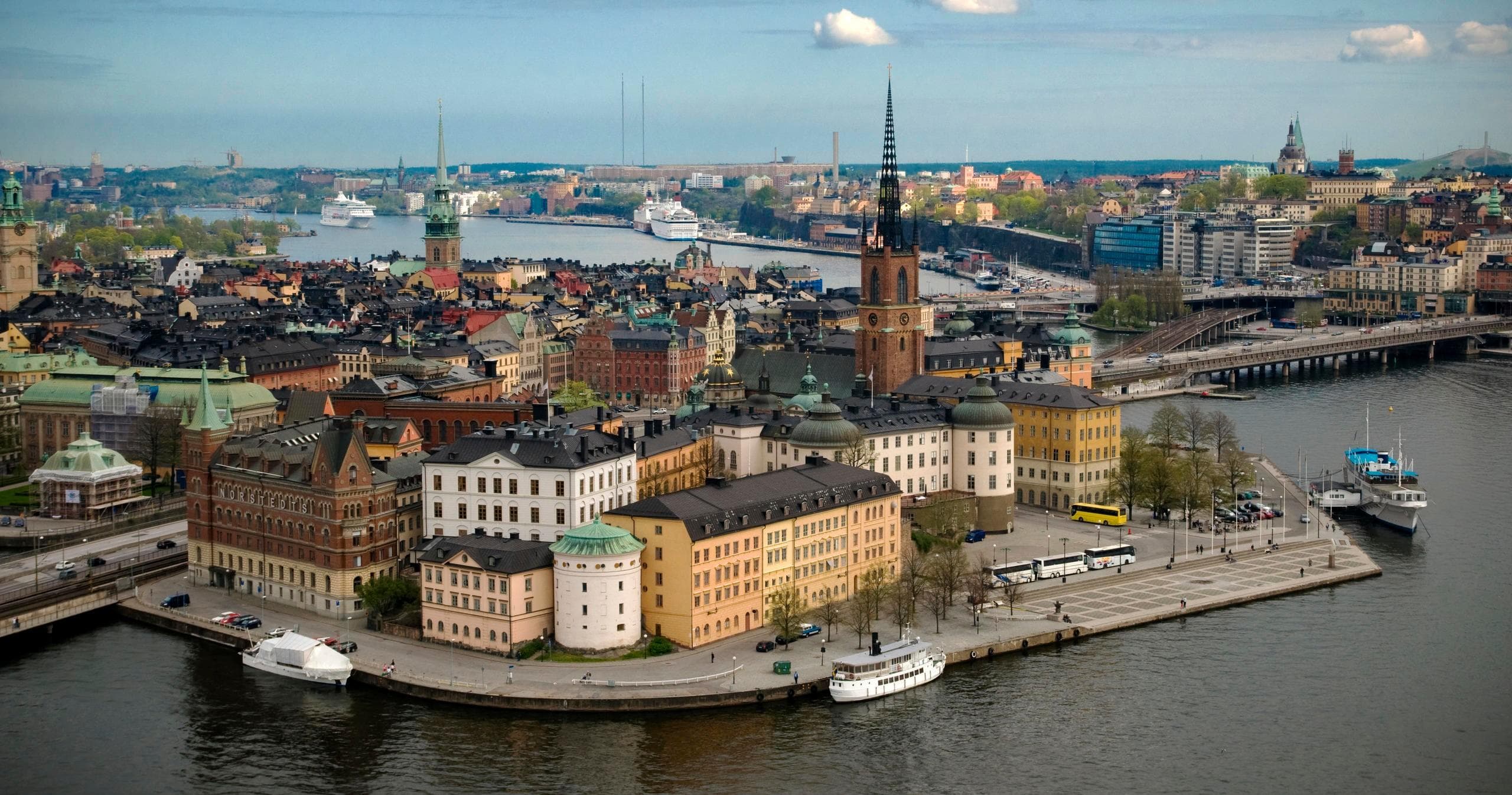 Urban Adventure: Stockholm Private City Tour by Sweden History Tours
