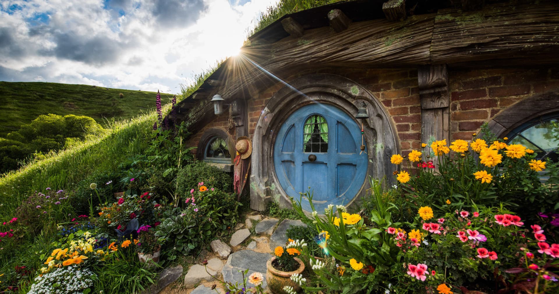 Private Hobbiton Movie Set Tour by ExperienceKart Auckland