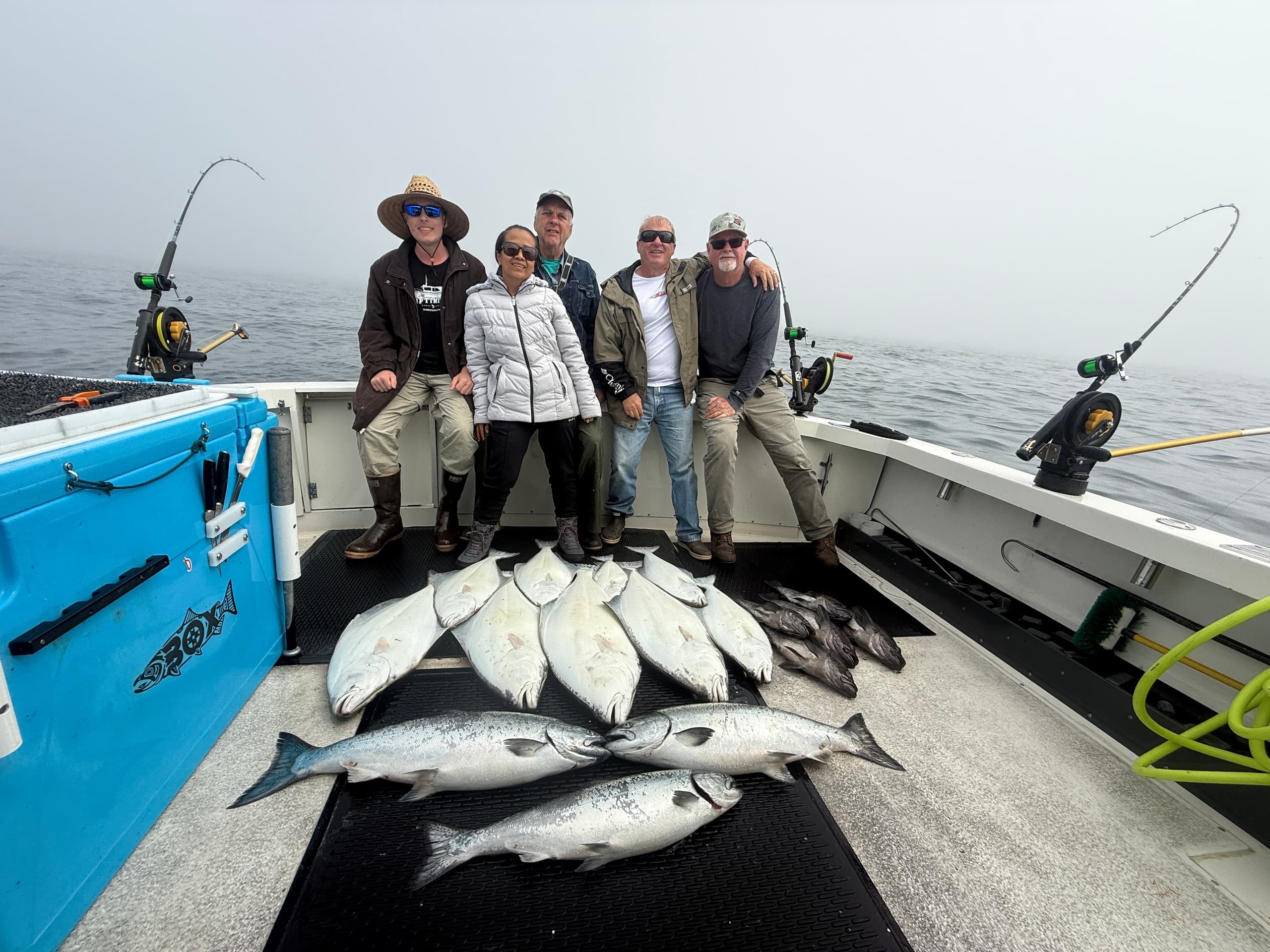 Combination Fishing in Homer: Halibut and Salmon Charter from Slip G32 photo 1