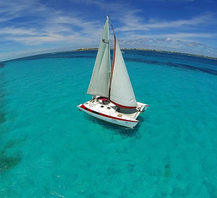 Catamaran Isla Mujeres Premium Adventure in Cancún