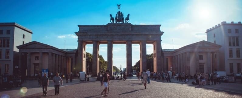 Explore Berlin: 3-Hour Insider Walk Through Reichstag, Wall & Hidden Gems