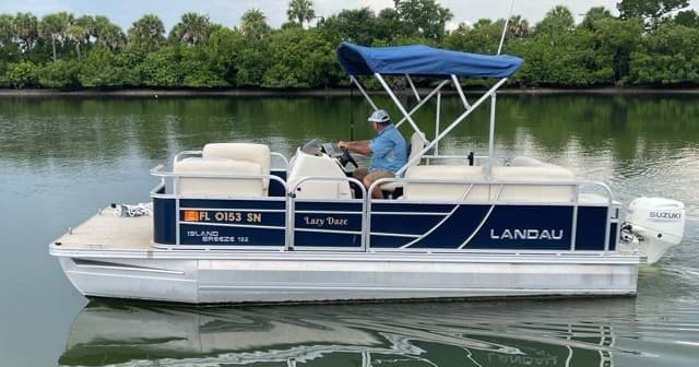 Pontoon Boat Rentals with Sand Dollar in New Smyrna Beach