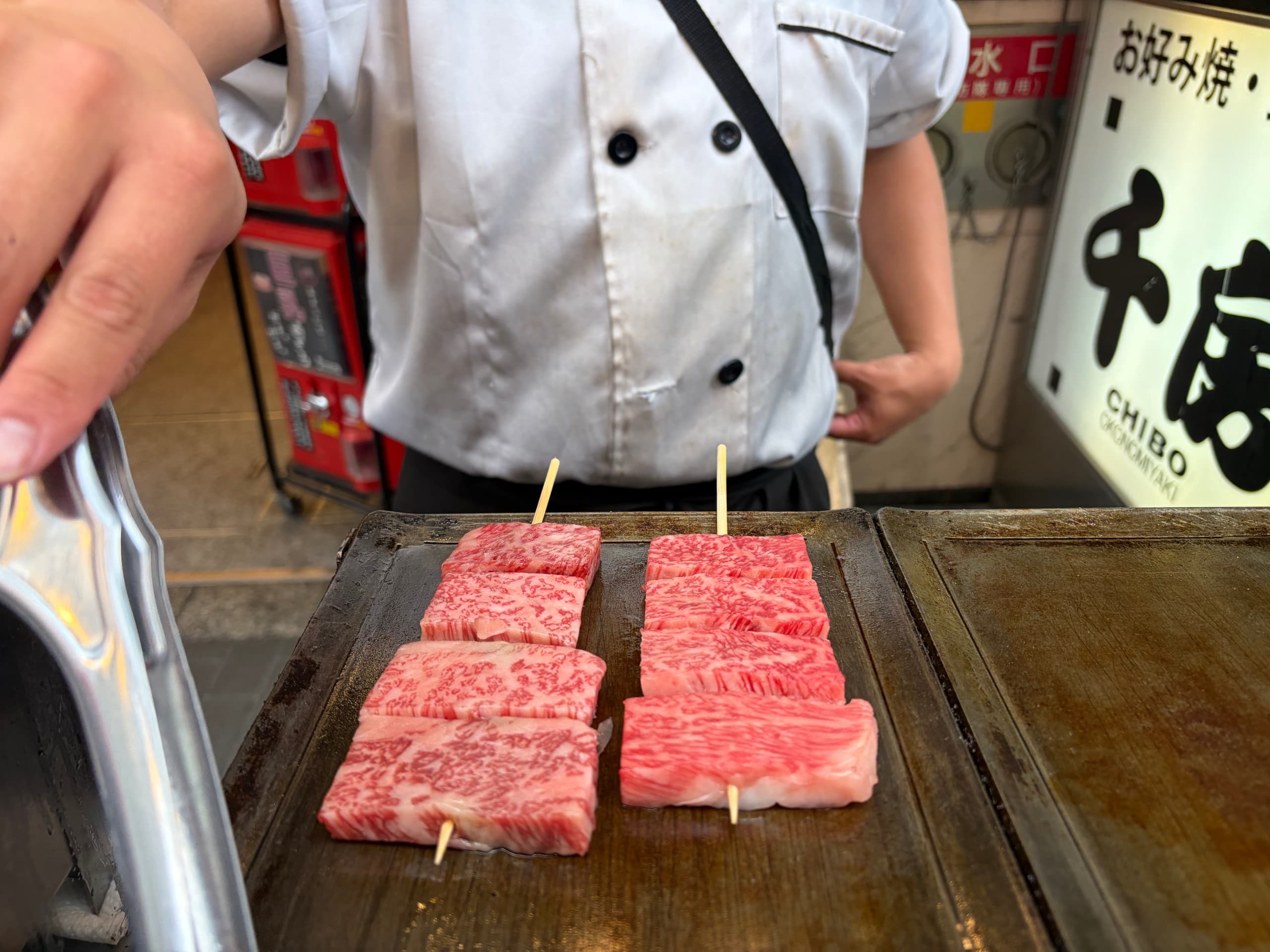Osaka Street Food Walk: Night Bites in Dotonbori & Namba