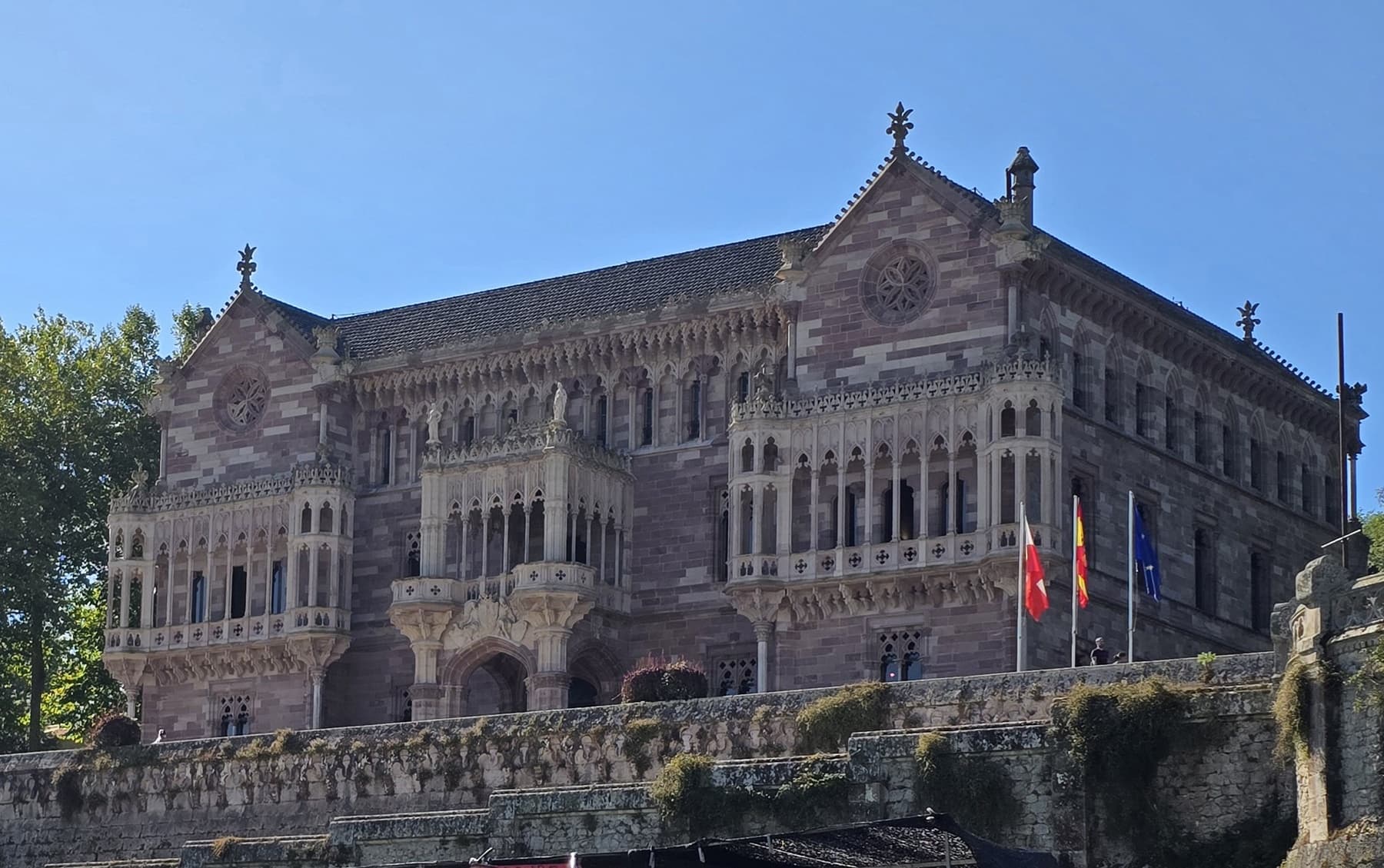 Comillas Walking Tour: Gaudí’s Capricho, Palacio de Sobrellano & Historic Core
