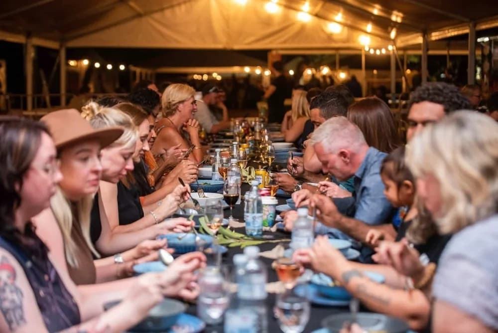 fire-and-forage-long-table-dinner-brinkin-northern-territory