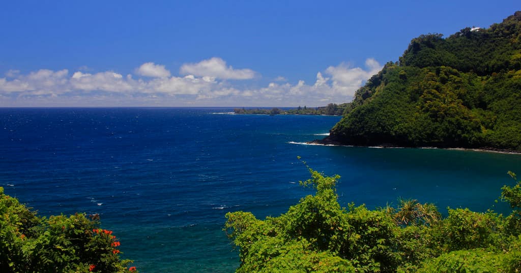 Maui Road to Hana: Private Boat Tour Adventure