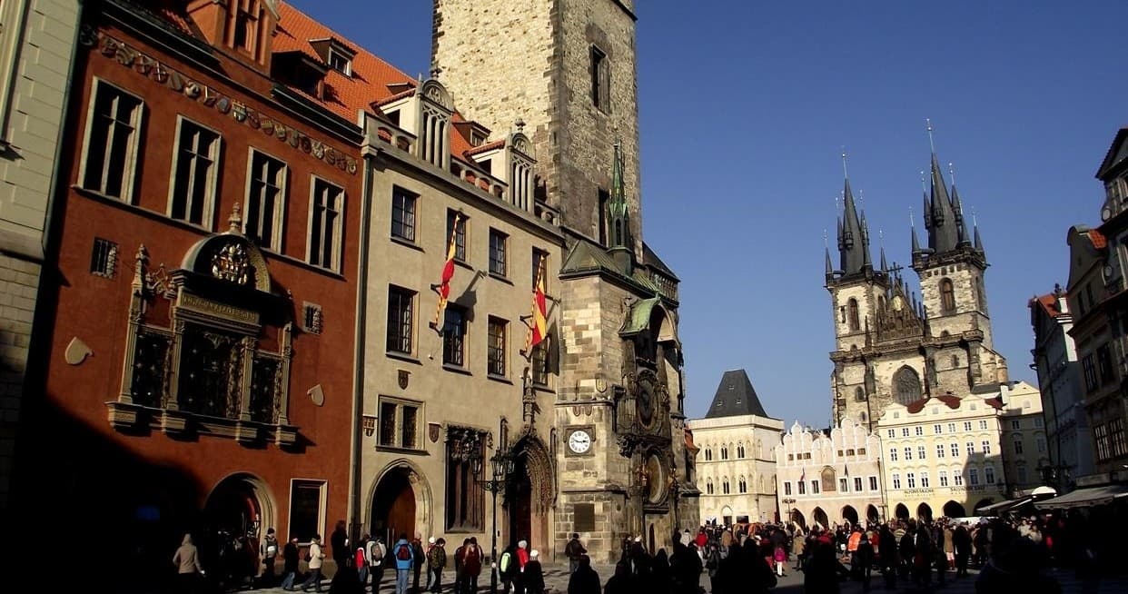Prague Castle Tour with Lunch by Prague Live Guide