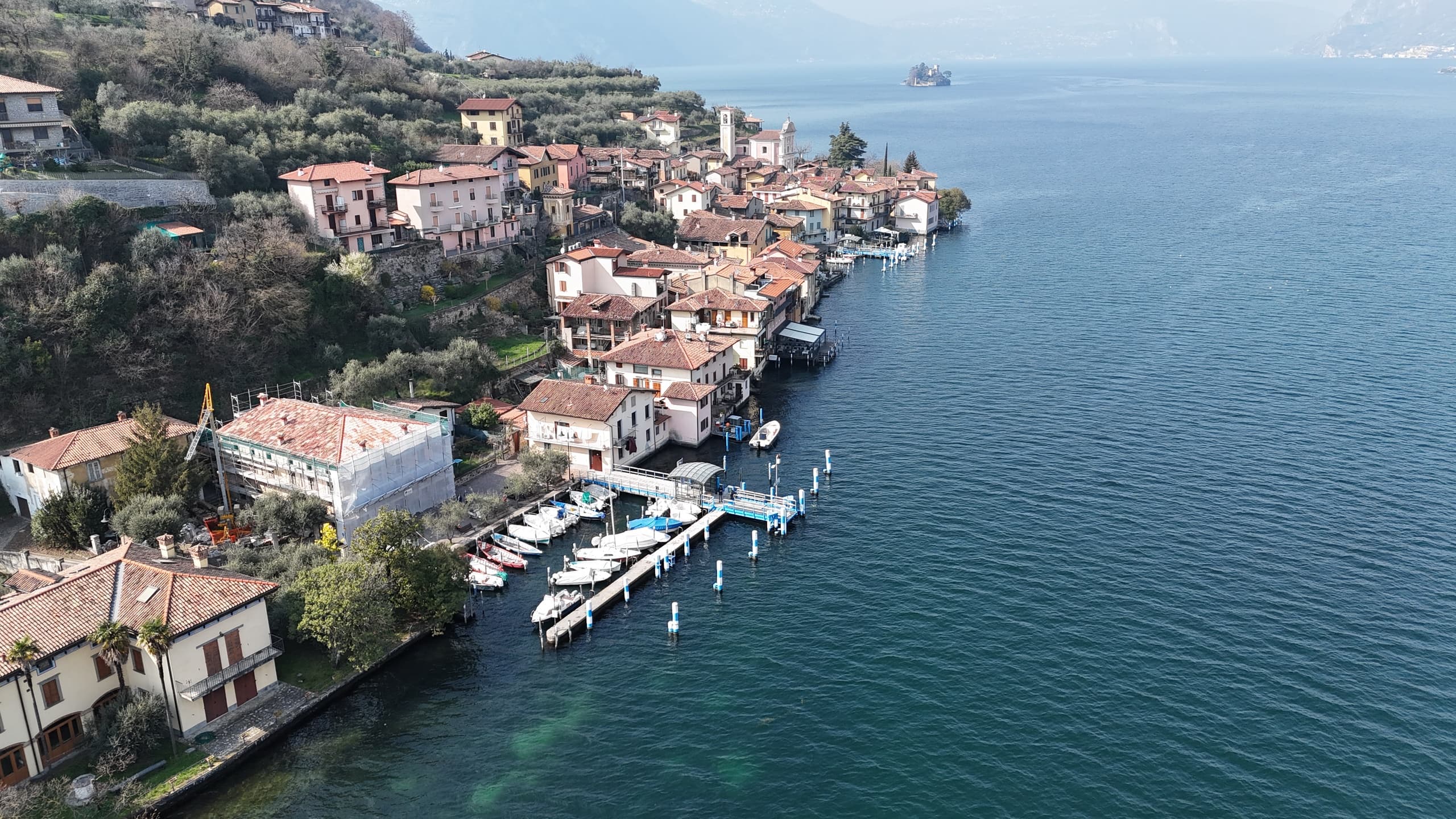 Scenic Lake Passage with Navigazione Lago D'Iseo