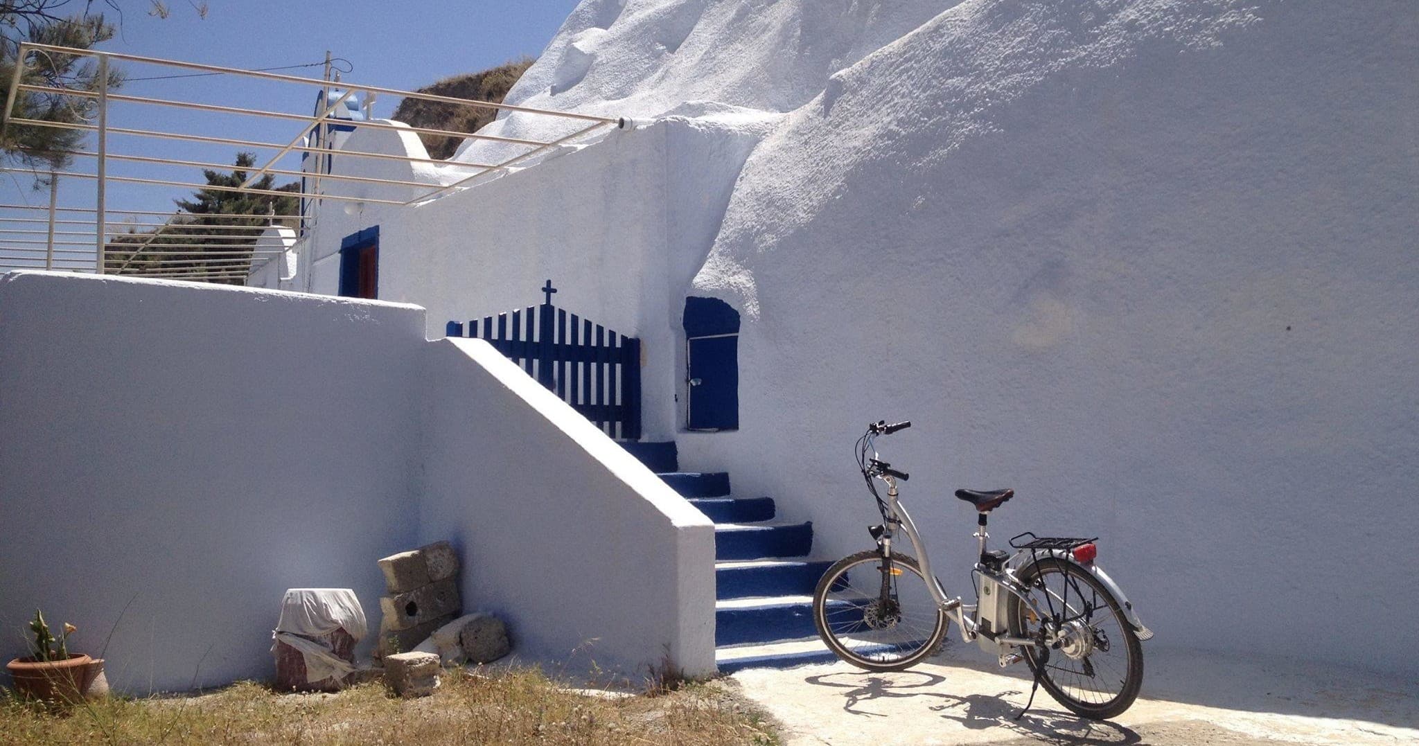 Santorini Land Adventure with Eco Bike Santorini
