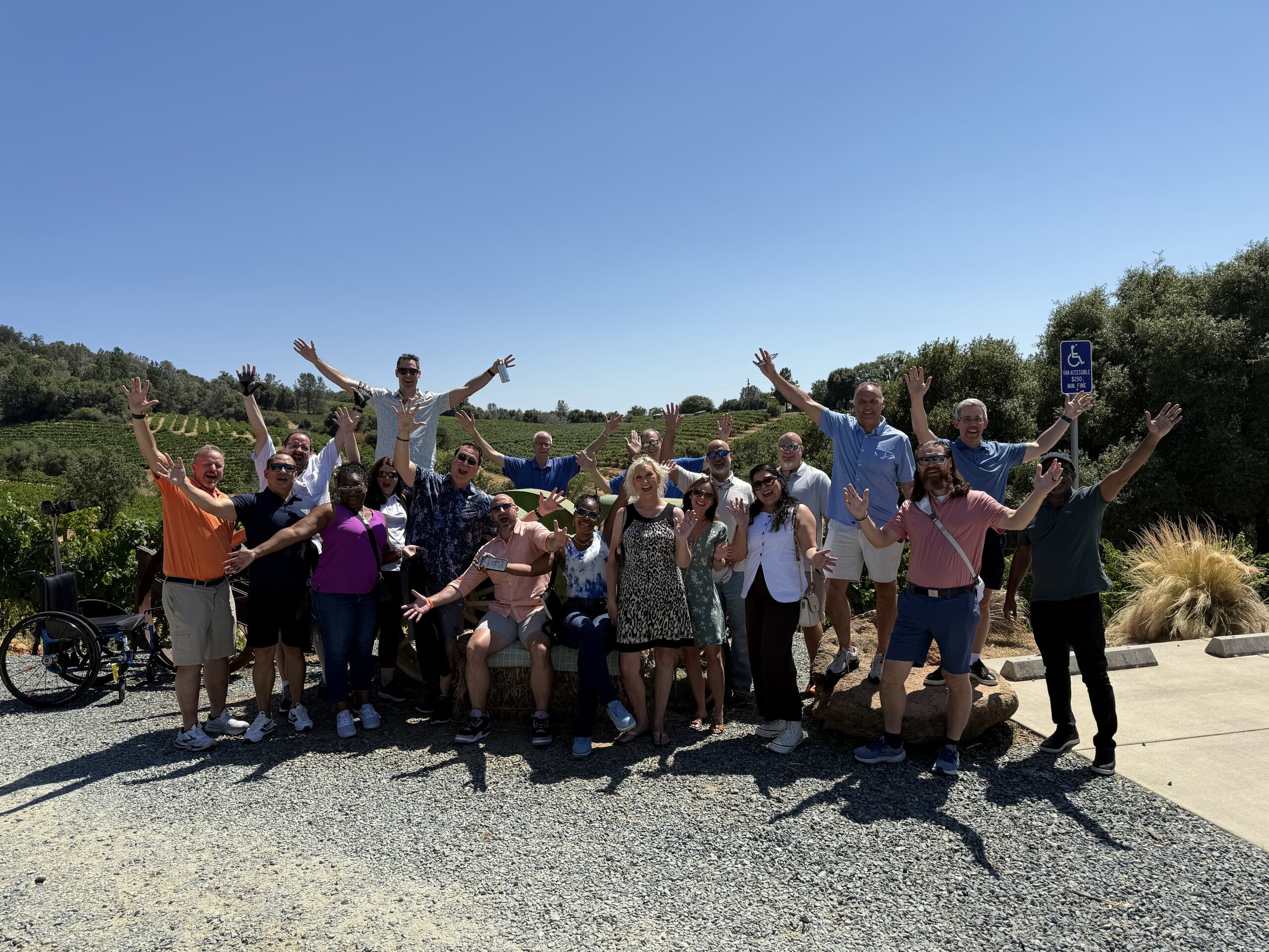Private Large-Group Amador Wine Tour: 9-Hour Shenandoah Valley Experience