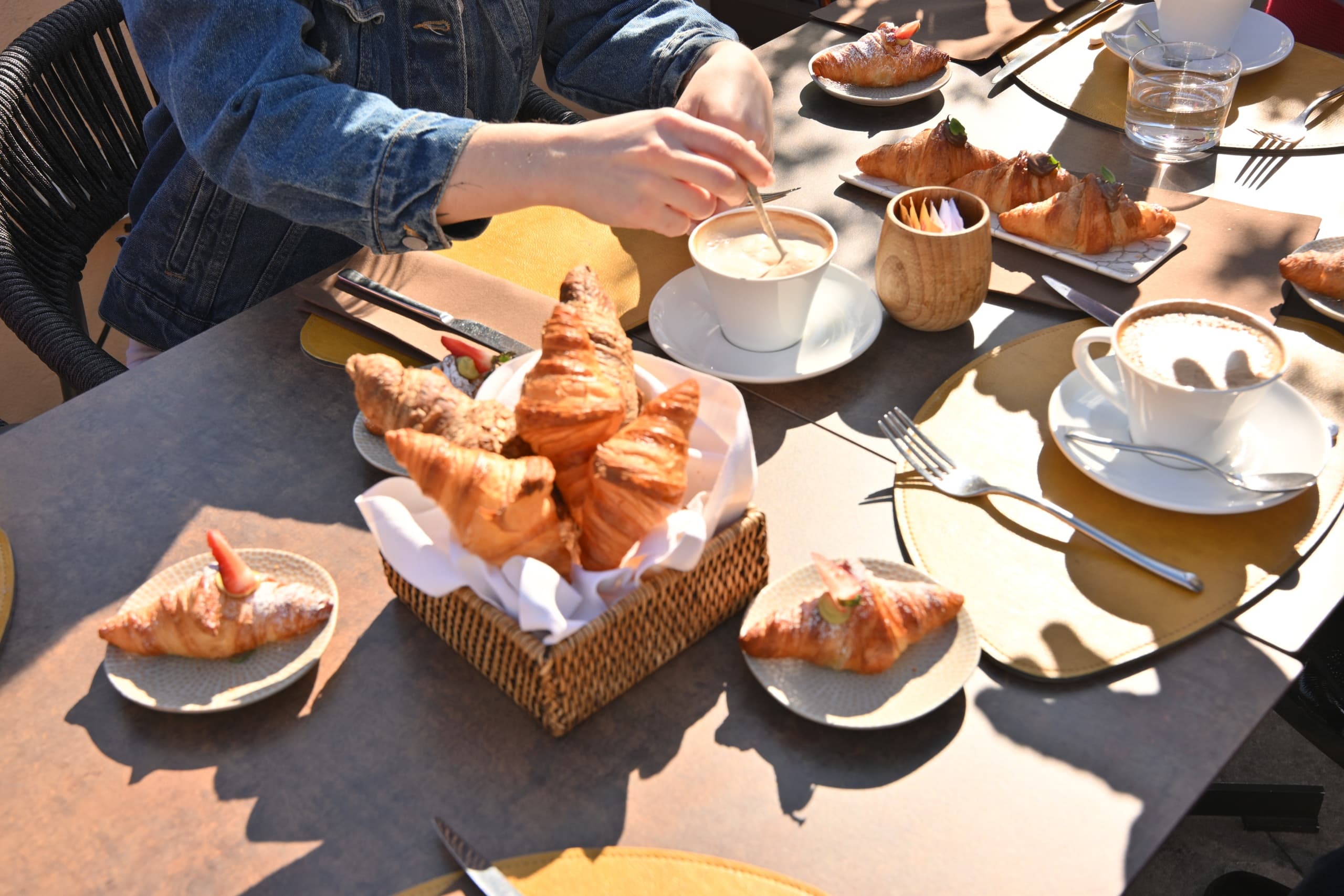 Rome Breakfast Tour: Morning Bites in Monti by the Colosseum photo 2