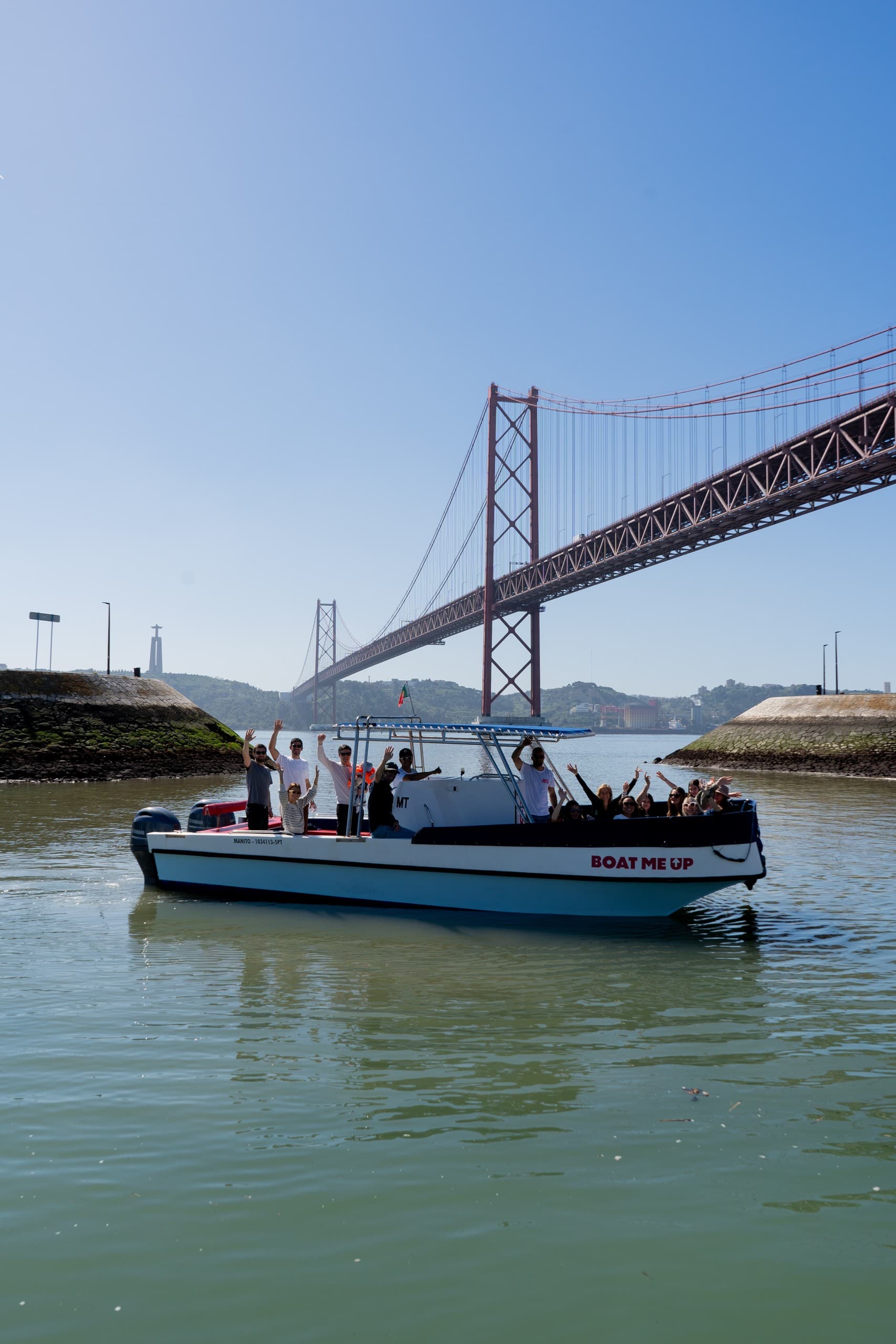 Manito Catamaran Cruises: Relaxing 2–6 Hour Charters from Lisboa