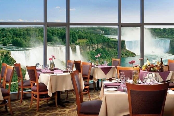 Water Activities & Sightseeing at Niagara Falls with Zoom Tours Inc.