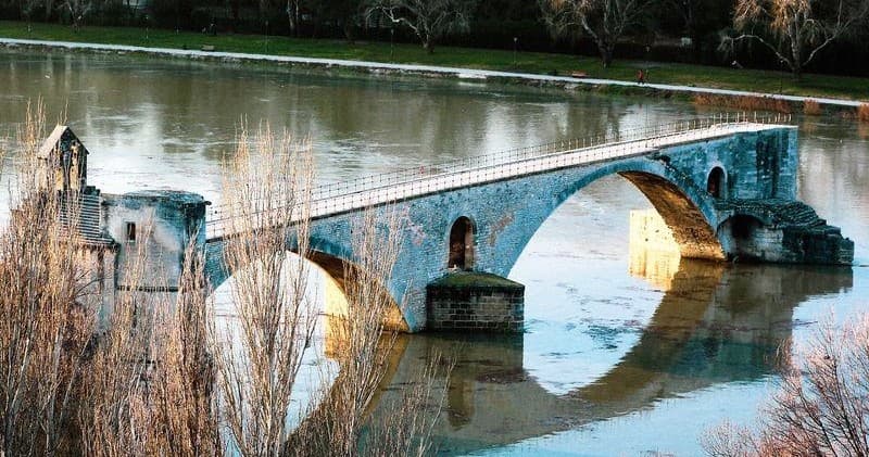 Historic Avignon & Châteauneuf du Pape Wine Tour by Ooh Provence