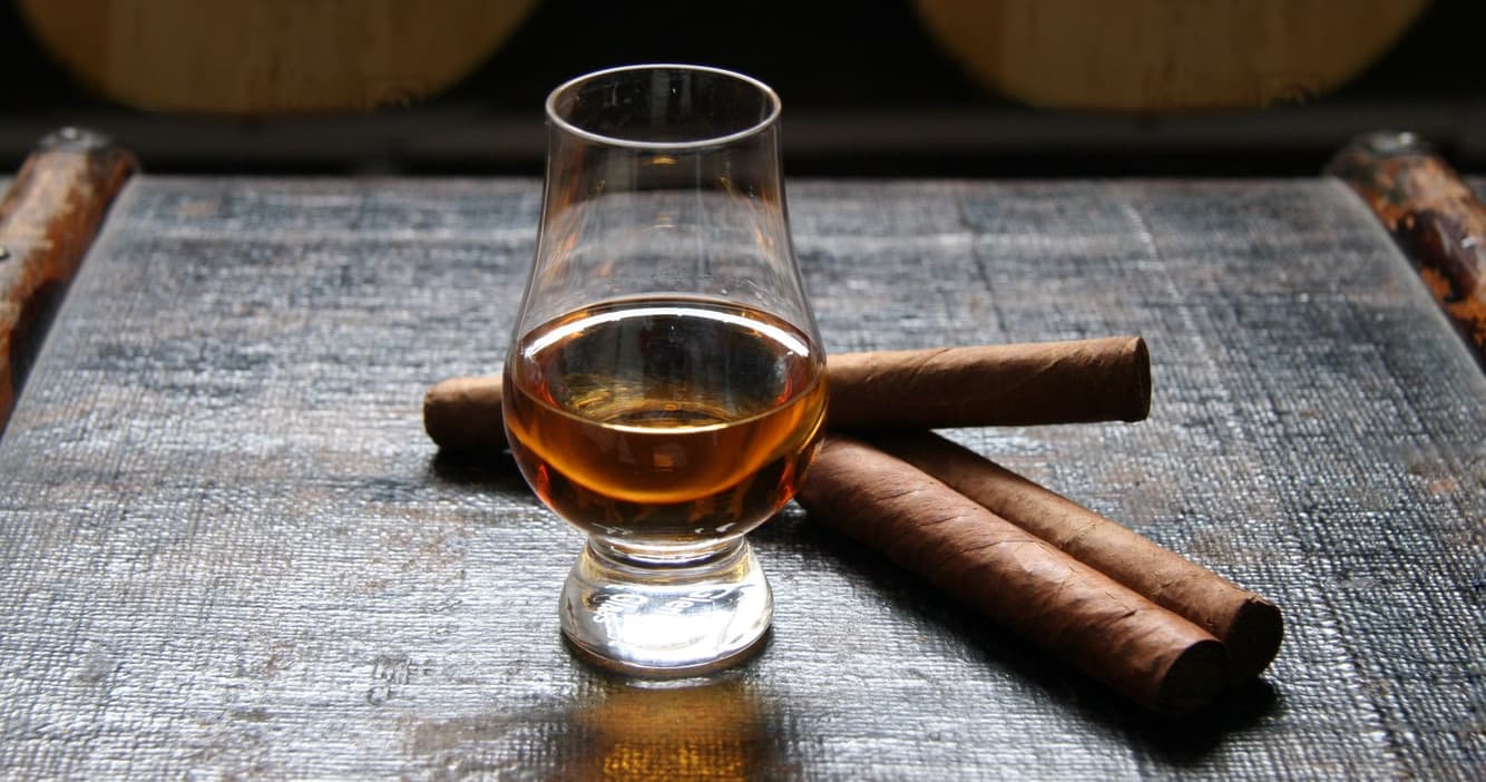 Experience the Ultimate Father's Day Barrel & Ash Scotch and Cigar Masterclass at Chateau Elan