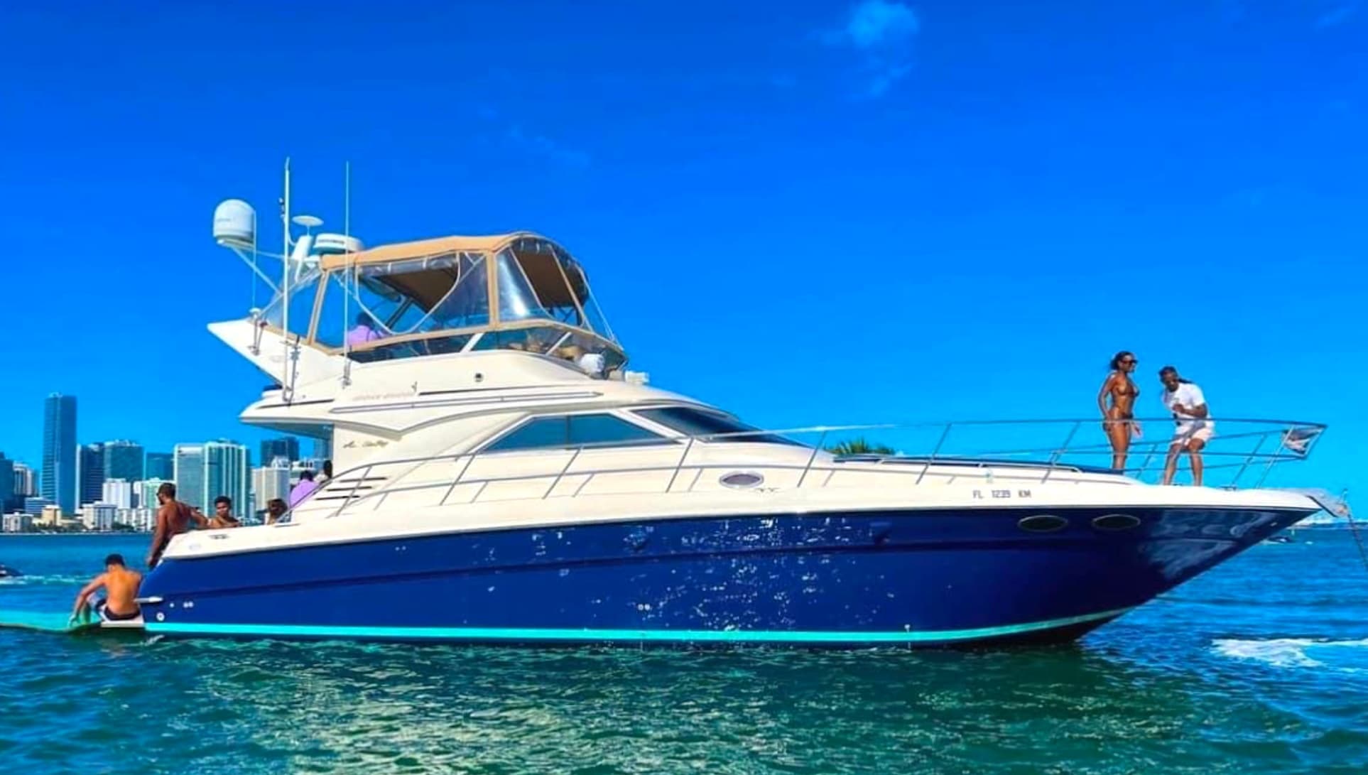 Luxury Yacht Adventures with Miami Boat Experts in Miami Beach
