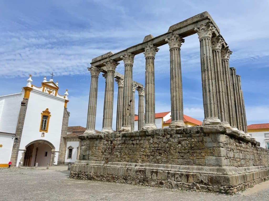 Évora Day Trip: Chapel of Bones, Roman Temple & Alentejo Wine Tasting