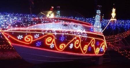 Christmas Boat Parade Tour | Boat Tour in Mount Dora | 
