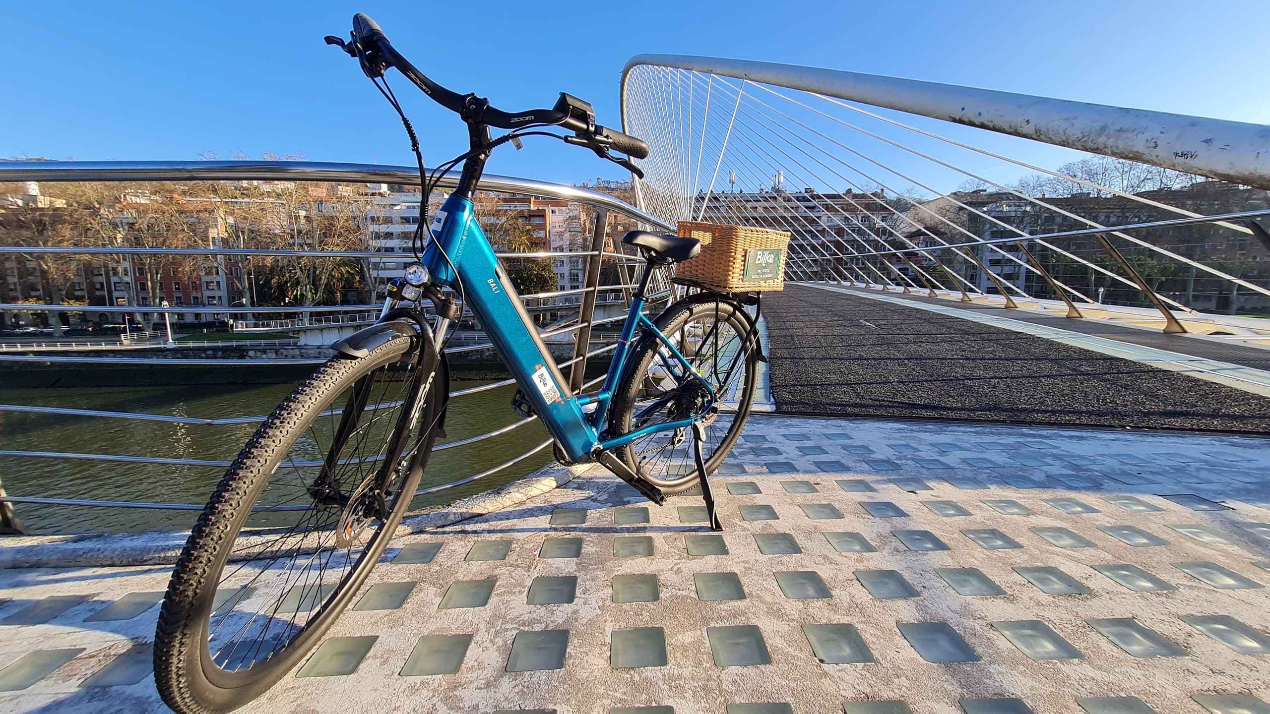 Bilke Bilbao S.L. Bike Rentals: 7 Dias Alquiler in Bilbao