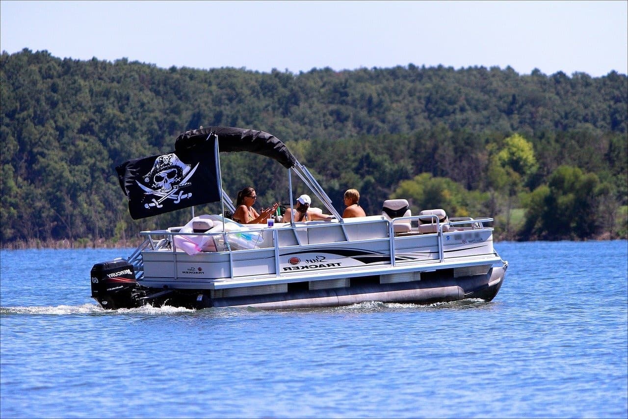 Explore Chisago Lakes with 10 Passenger Pontoon Rental