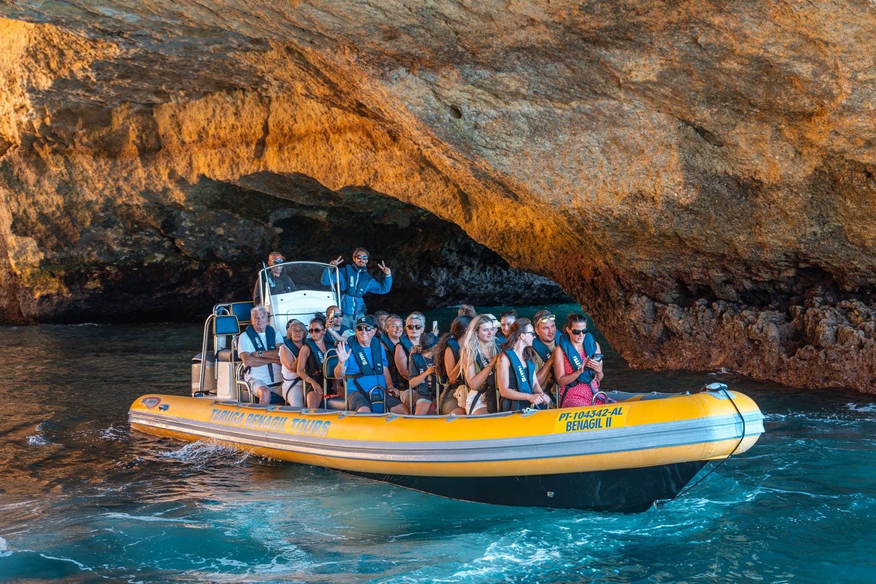 Water Activities at Marina de Portimão with Taruga Tours
