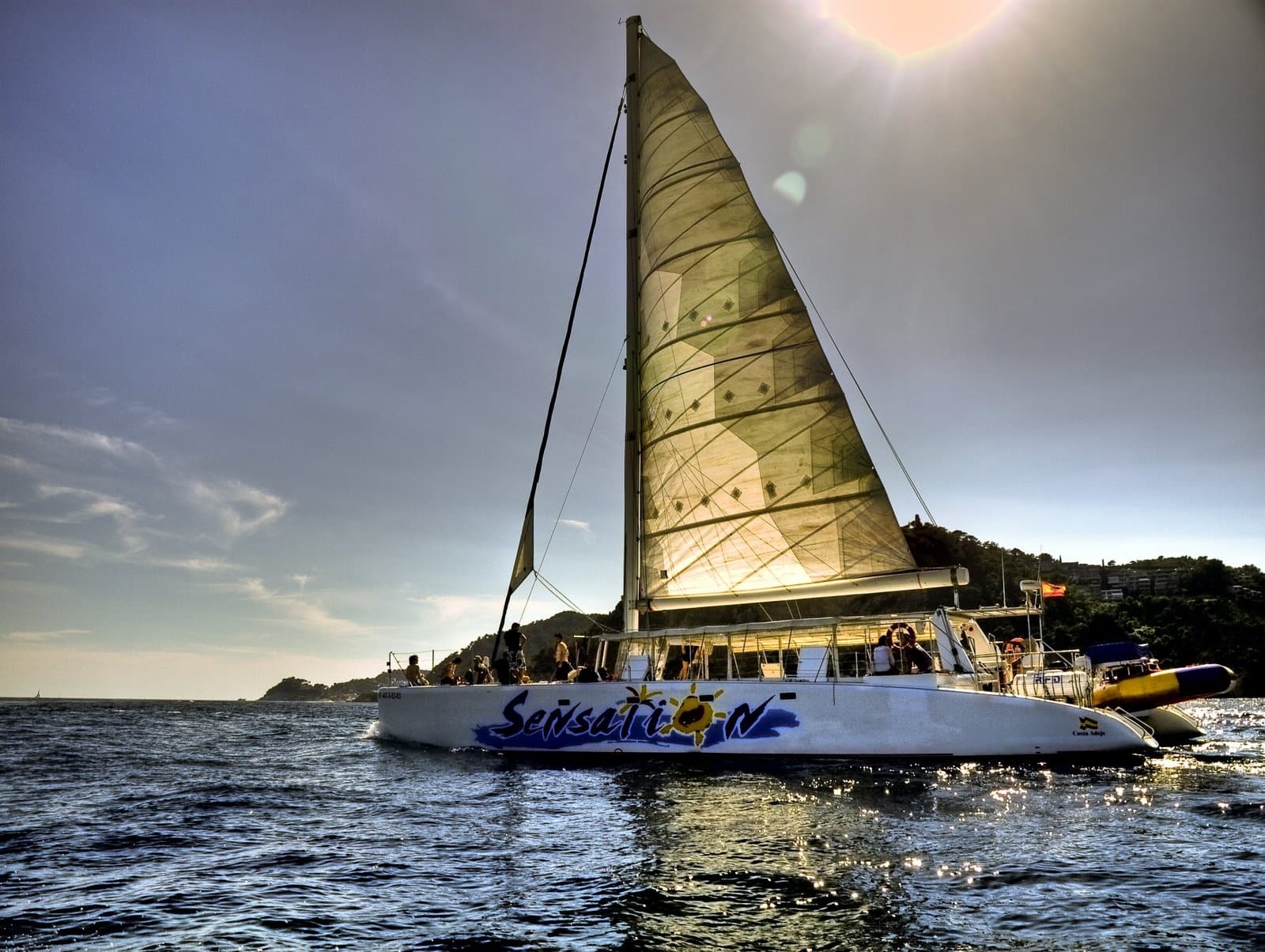 Catamaran Parties with Innovar Events in Lloret de Mar