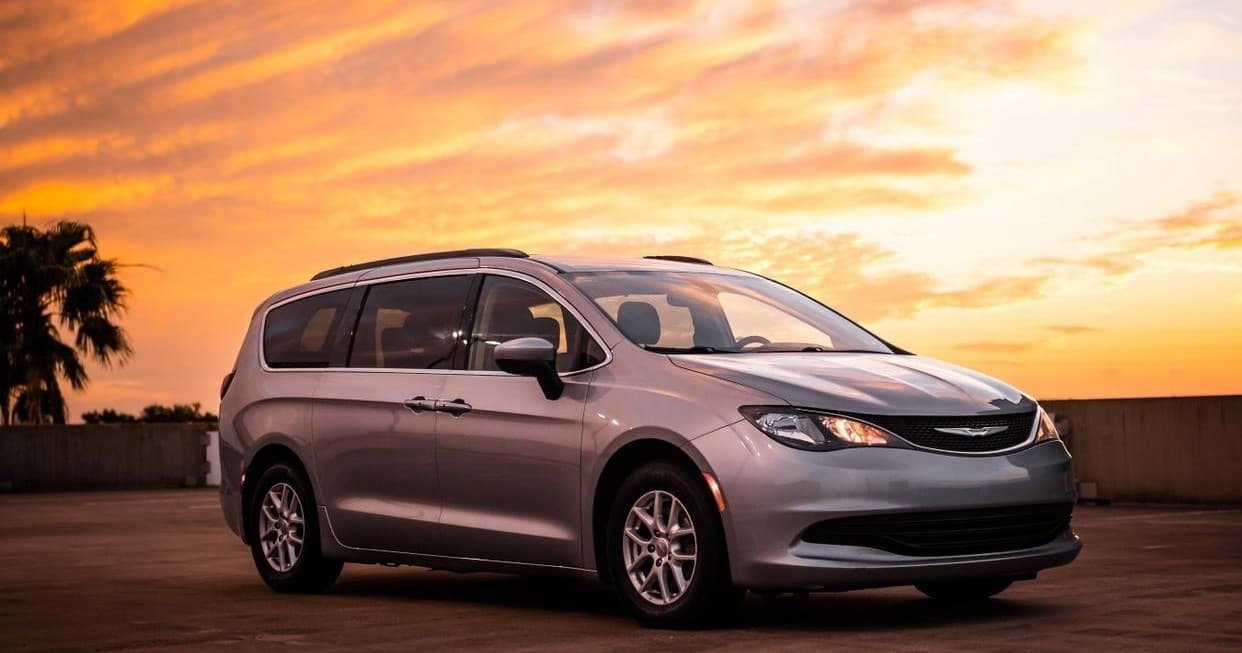 Versatile Family Van Rentals with Top Car Share in Tampa