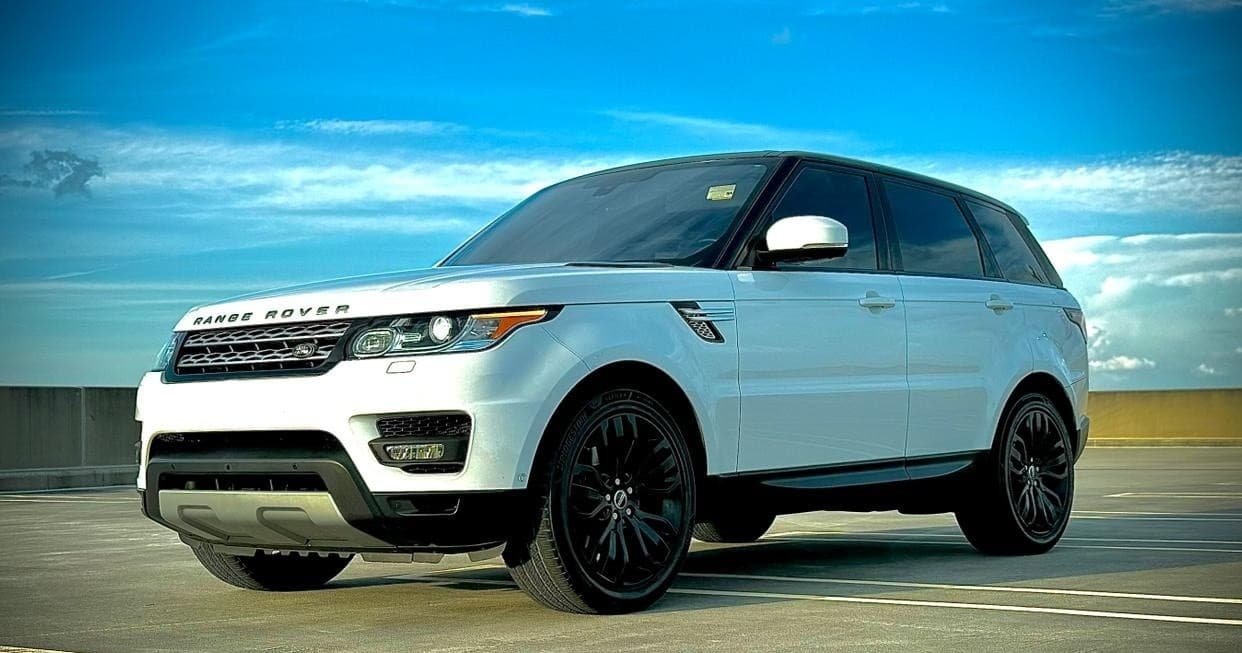 Land Rover Tampa Bay: Off-Road & City Adventures in Style