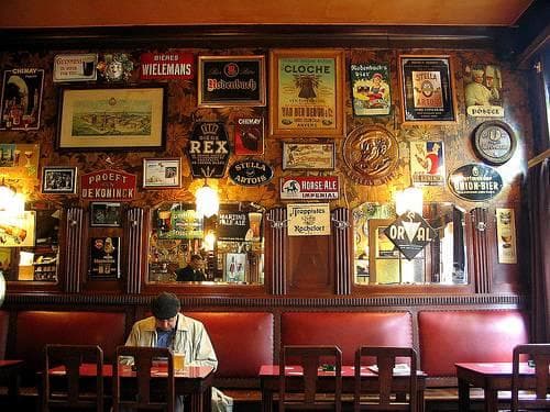 Walking Tour & Cultural Experience at Cafélegendes 2 in Brussels