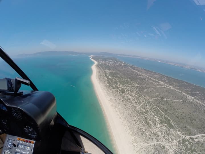 Aerial Filming over Lisbon: SPO Helicopter Flights from Algés