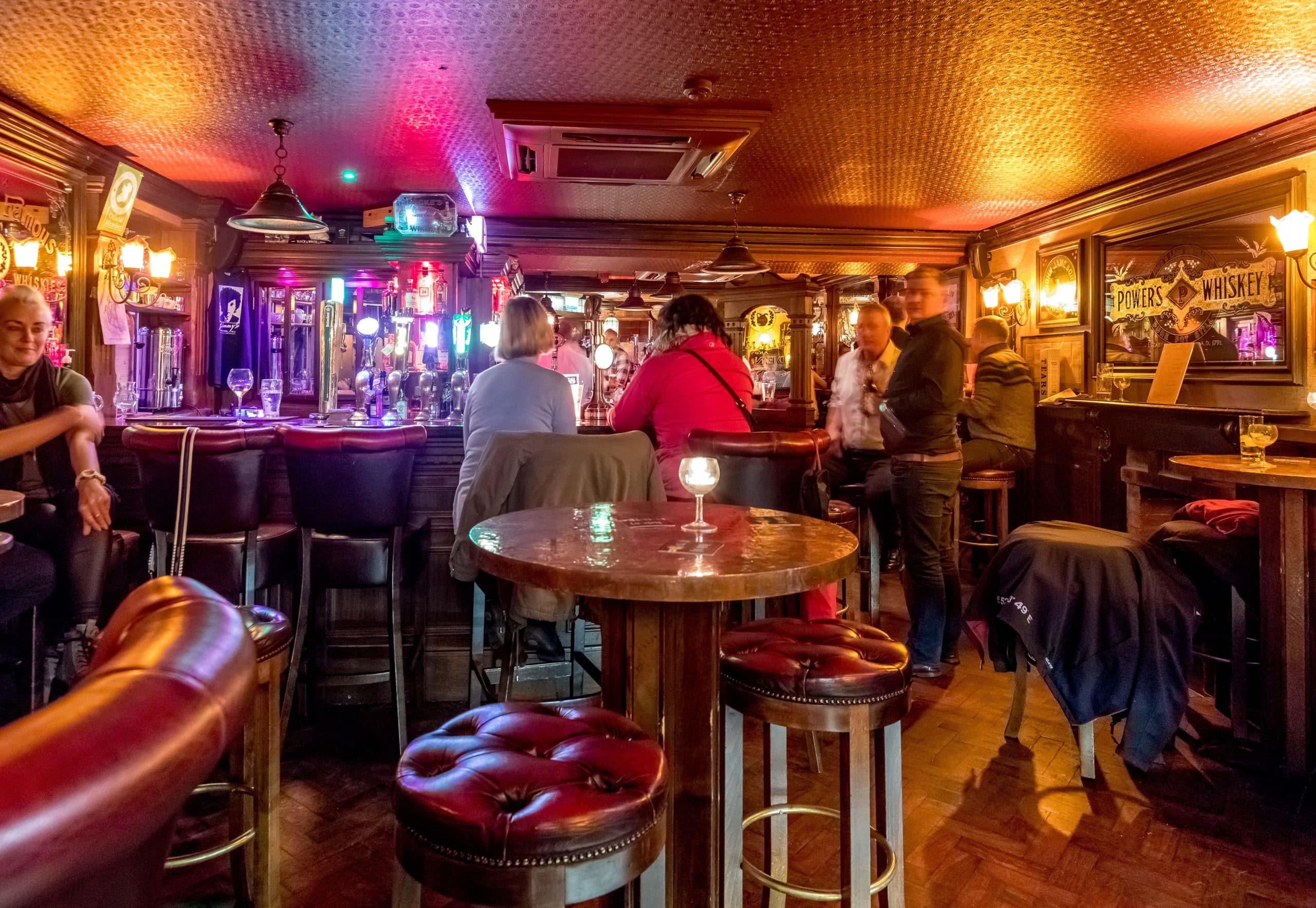Inside The Dylan Whisky Bar: Kilkenny’s 90-Minute Whiskey Tasting Experience photo 4