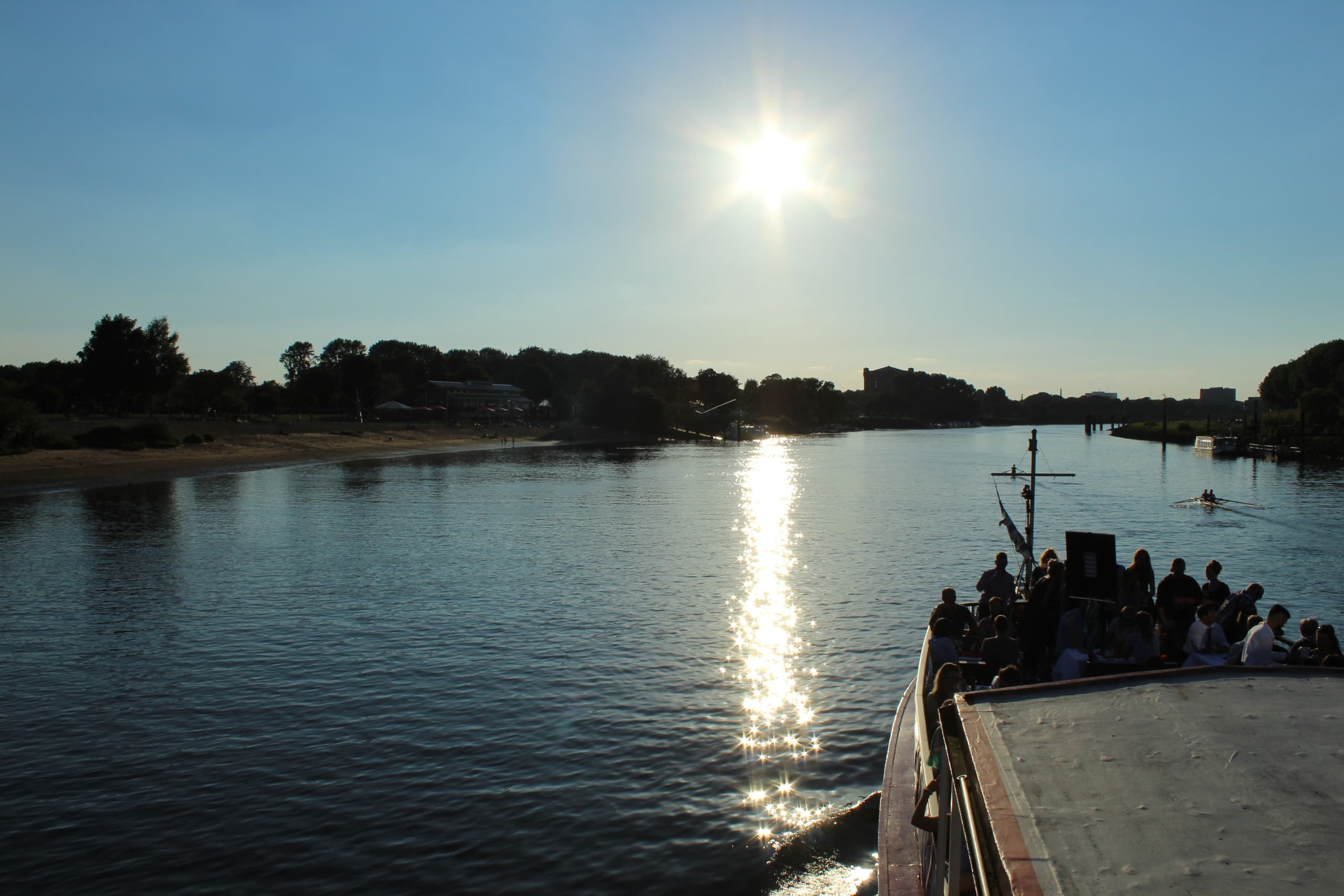 Water Activities: Scenic Boat Ride with Hal Över in Blumenthal