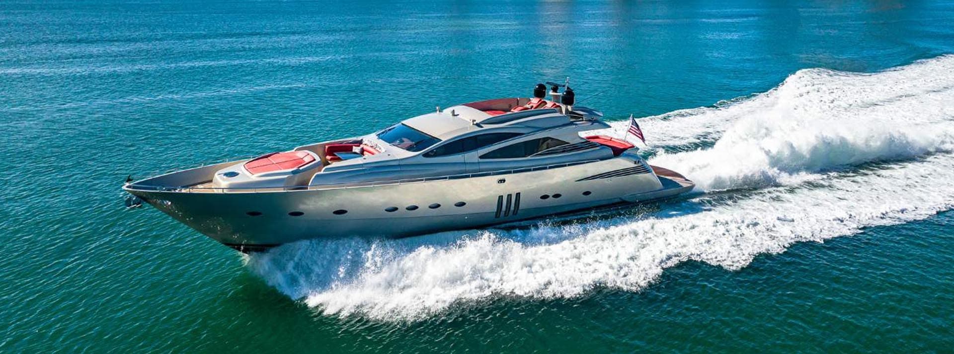 Miami Boat Tours with Vice Yacht Rental: Luxurious Water Experiences