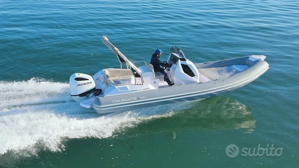 Algarve Boat Trip from Lagos: Barco Stingher 22GT Dolphin Tours & Benagil Caves