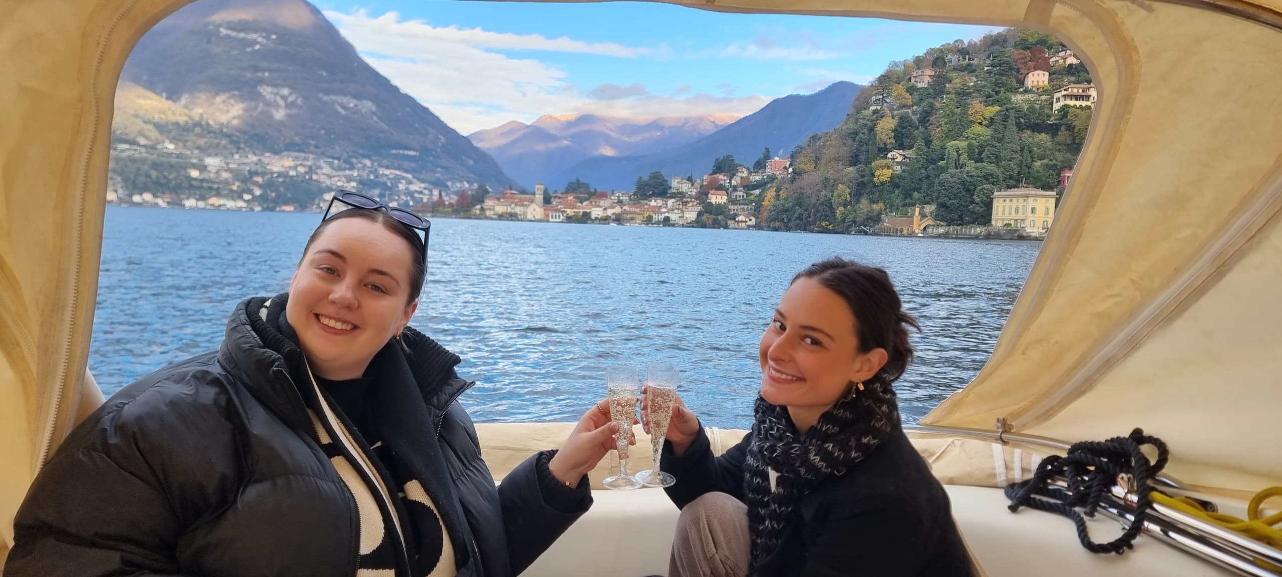 One-Hour Lake Como Prosecco Cruise: Fast Dinghy Tour of Villas from Como photo 2
