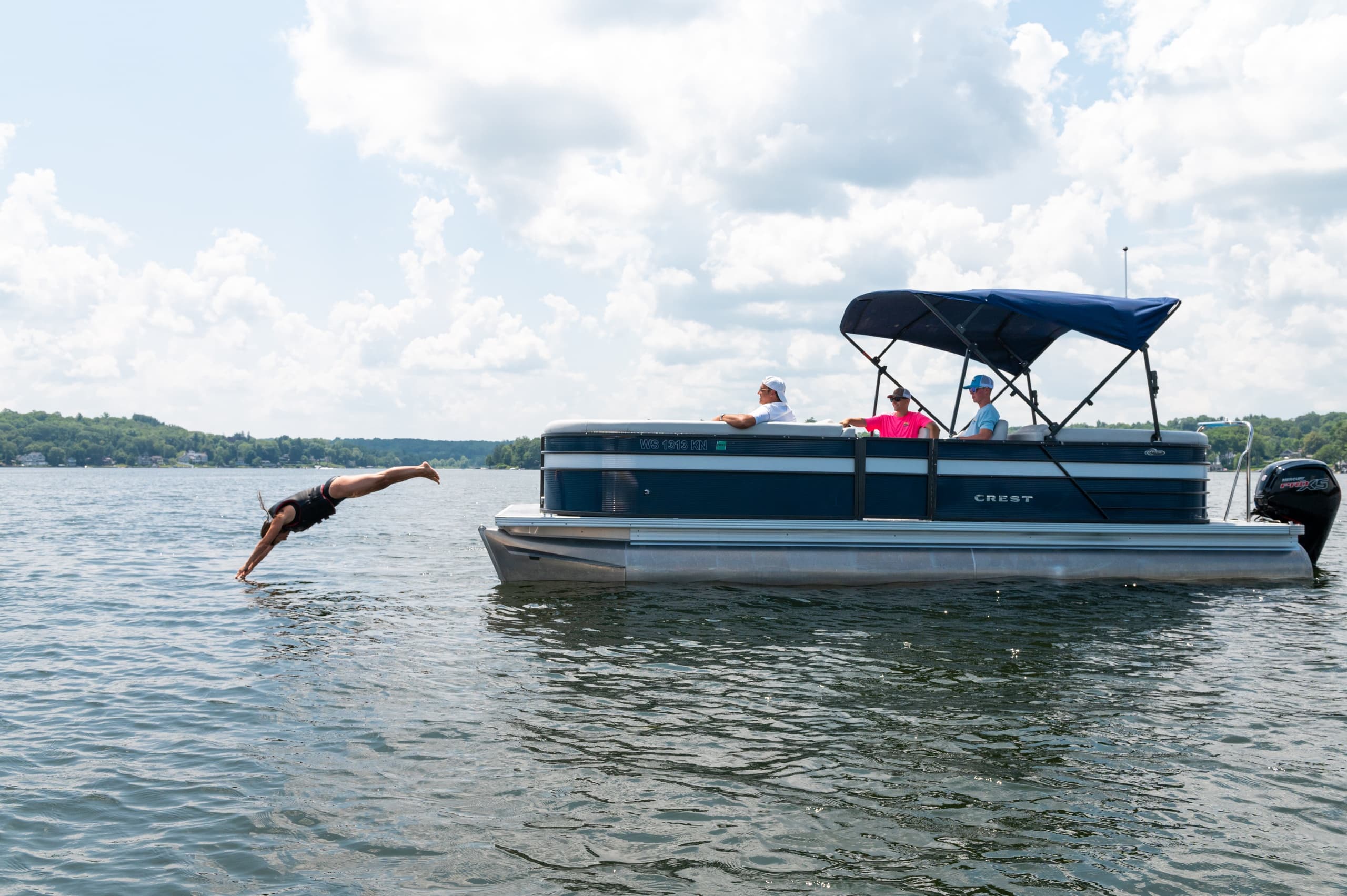 2 Hour Private Pontoon Charter on Lake Lillinonah, CT