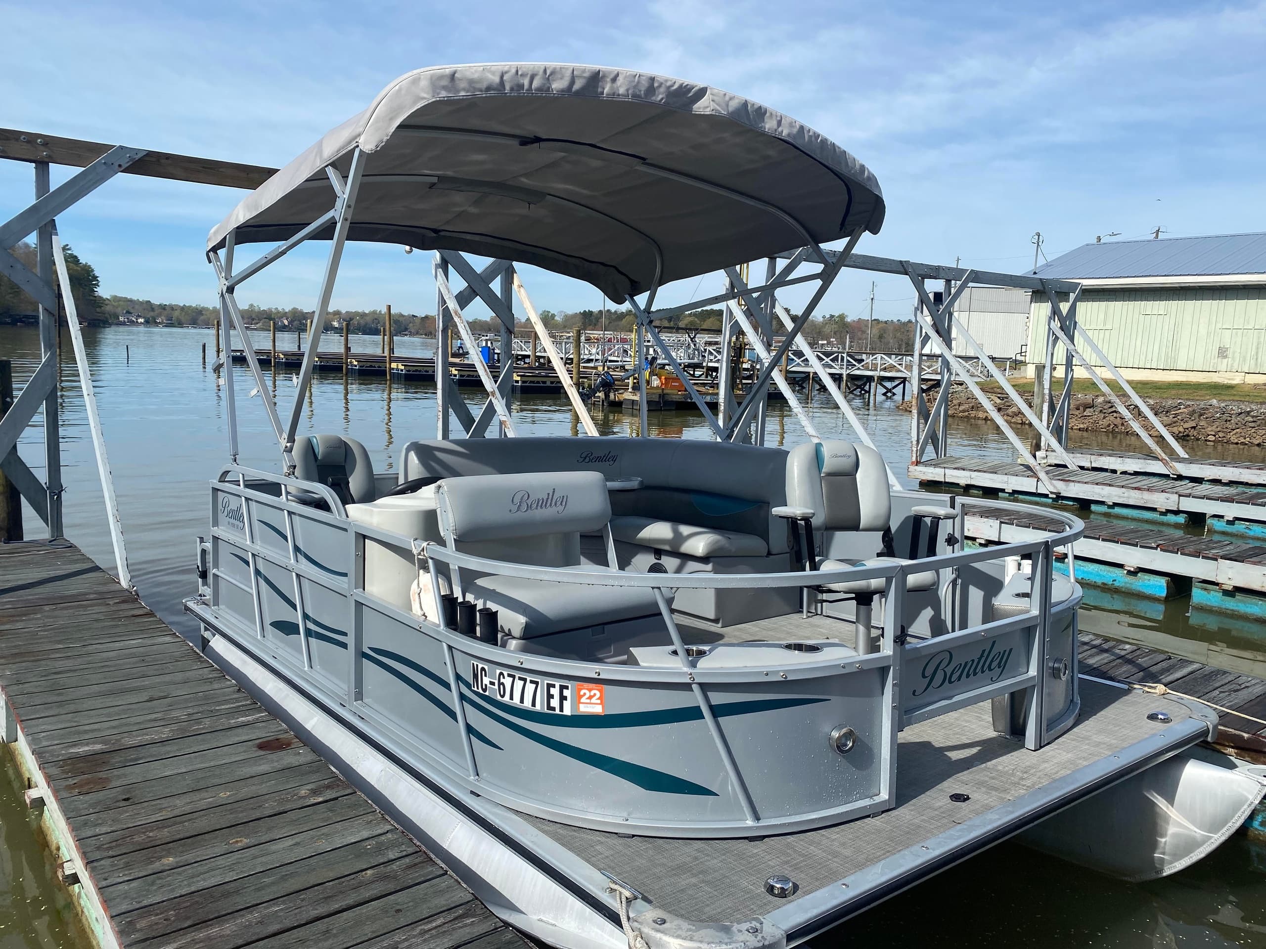 Explore Hickory’s Lakeshores Aboard the Blackbeard 14' Bentley Pontoon