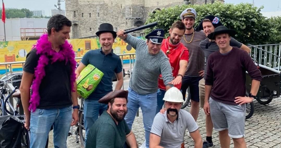 Antwerp Cultural Walk with Make Antwerp Great Again - City Tours