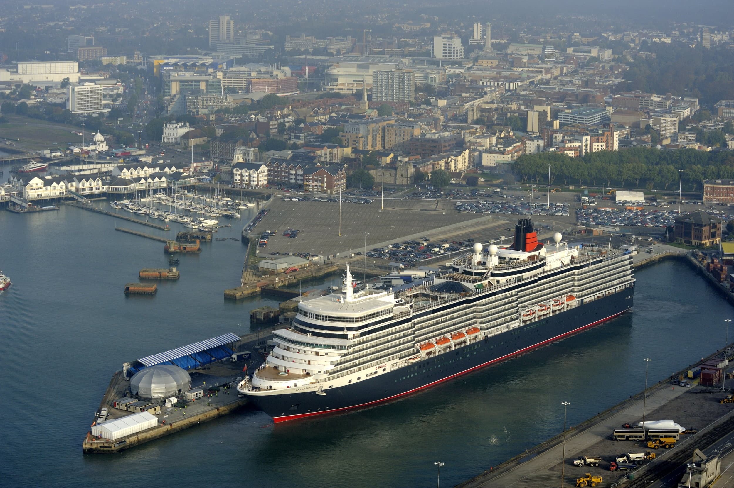 Private London to Southampton Cruise Transfers by London Minicab Service