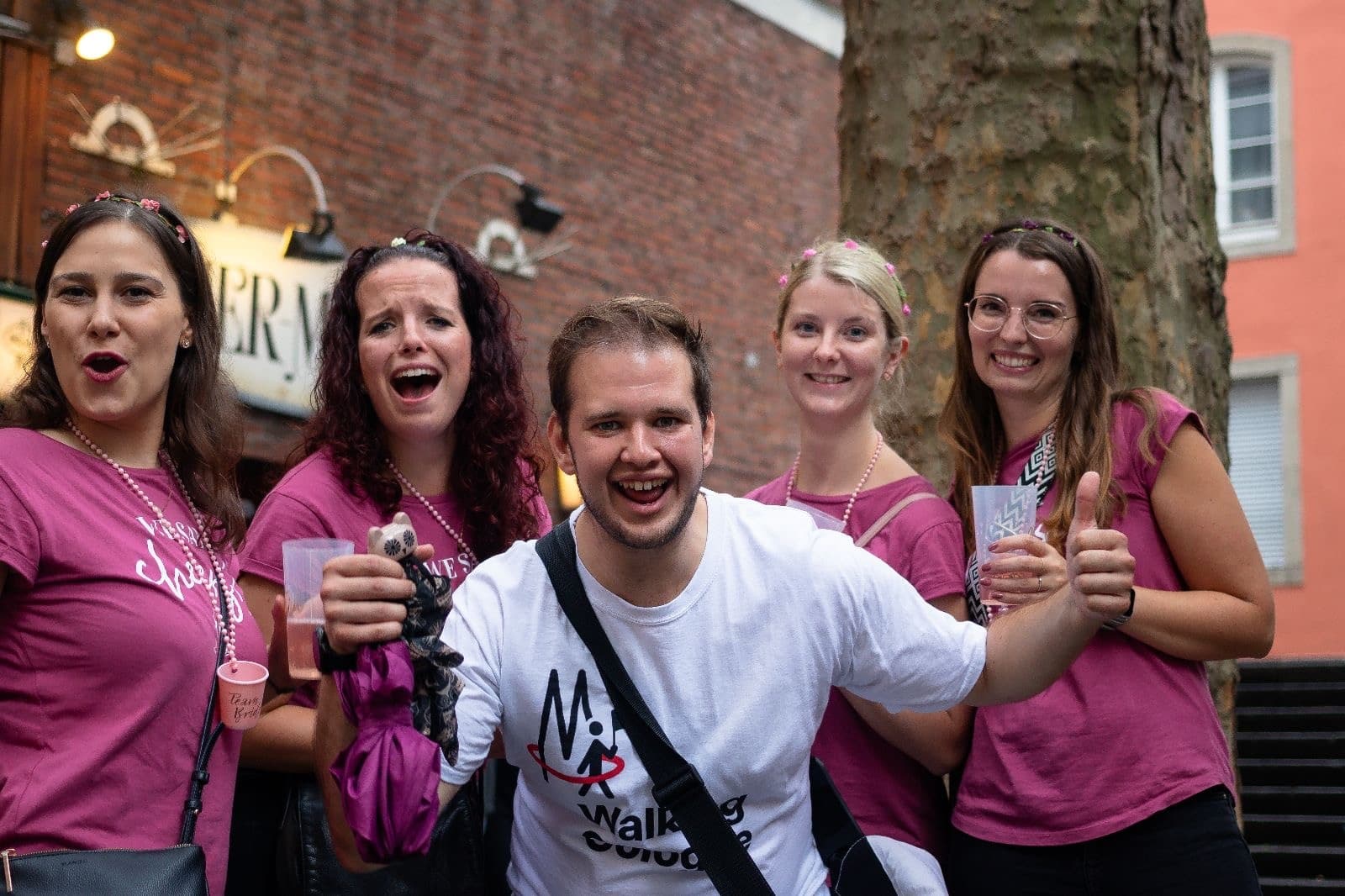 City Walking Tour with Quiz in Cologne's Belgian Quarter