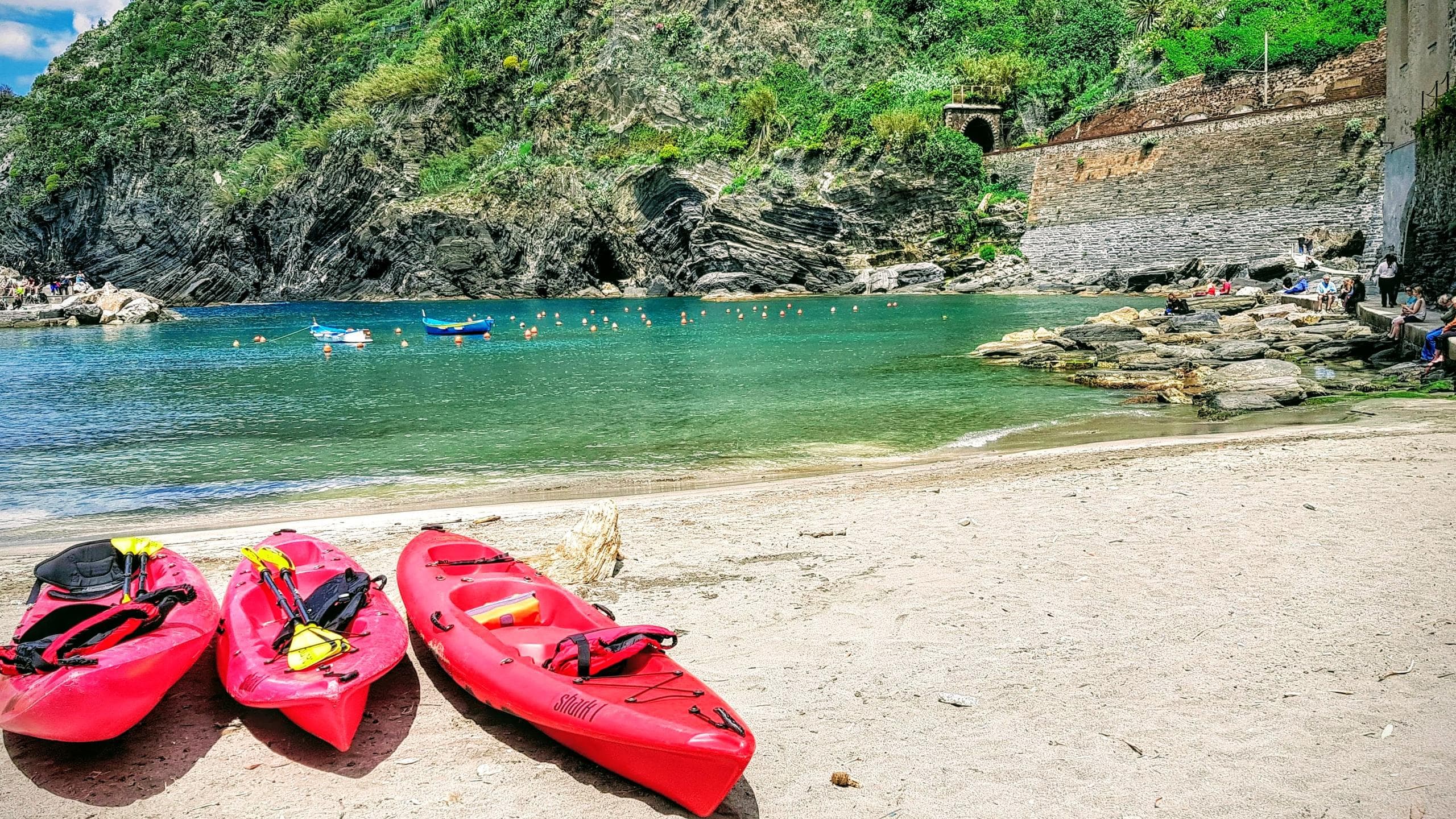 Kayak Cinque Terre Mornings with Arbaspaa in Monterosso
